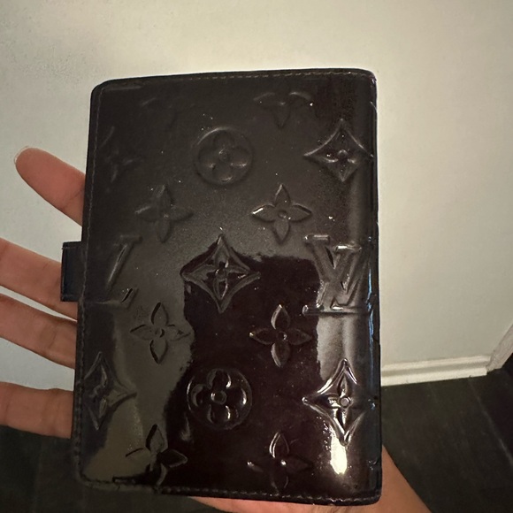 Louis Vuitton Glossy Black Monogram Card Holder - Picture 3 of 9